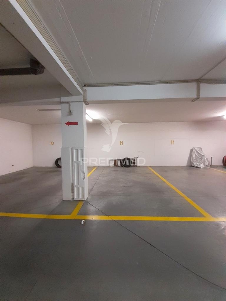 Parqueamento em alcochete