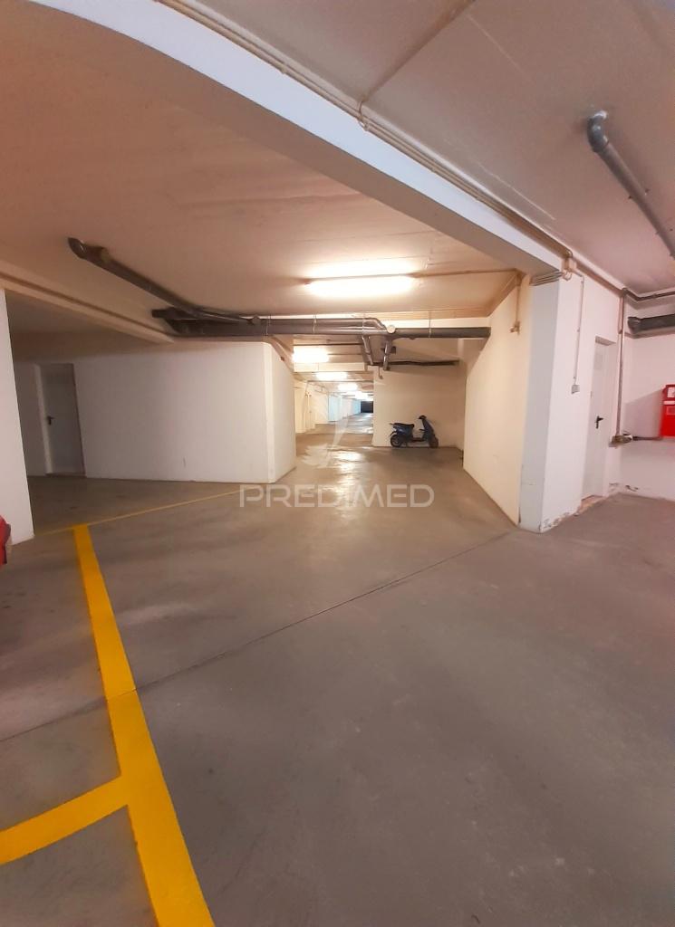 Parqueamento em alcochete