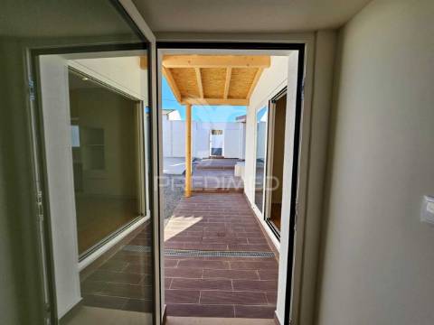 Moradia t3 renovada na cabeça gorda, beja