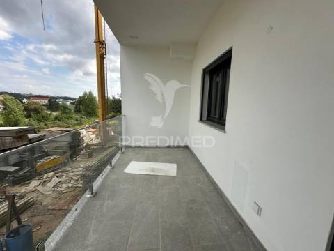 Apartamento novo  em construção /santarém