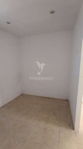Conjunto de 3 casas para remodelar em santa cruz do bispo