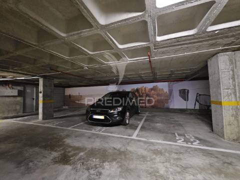 Apartamento t3 com suíte, varandas e garagem para 2 carros no centro de aveiro