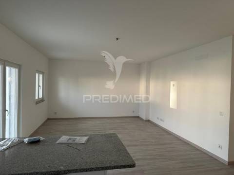 Apartamento novo em construção