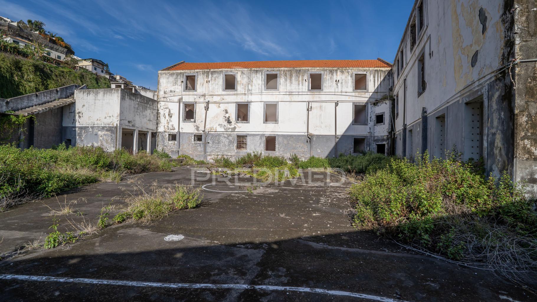 Prédio para reconstrução no funchal