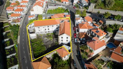 Prédio para reconstrução no funchal
