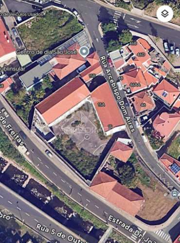 Prédio para reconstrução no funchal