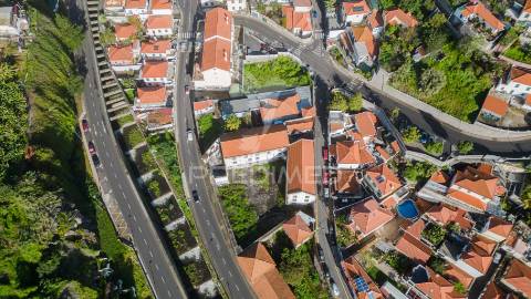 Prédio para reconstrução no funchal