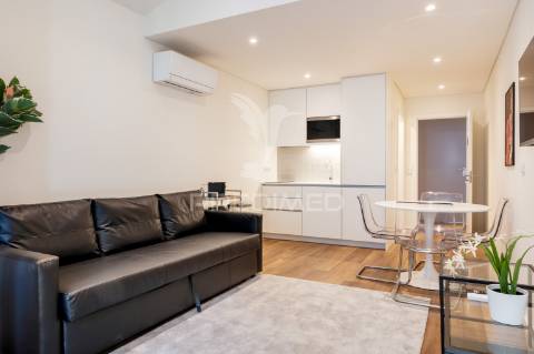 Apartamento t1 novo - junto à batalha - porto