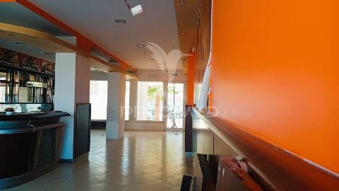 Loja comercial situada na  má partilha em alvor