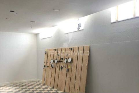 Oportunidade arrendamento espaço/armazém junto metro, lumiar