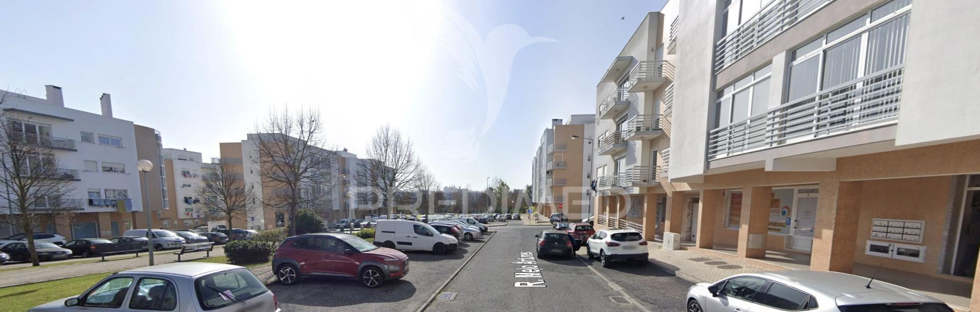 Apartamento t3 em vialonga renovado