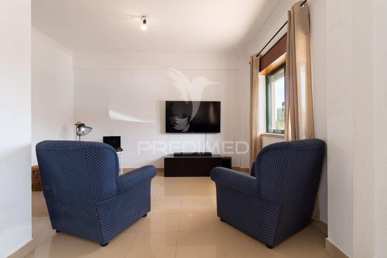 Disponível apartamento t3 em rés-do-chão  em  azeitão