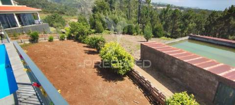 Moradia t3 com piscina calheta