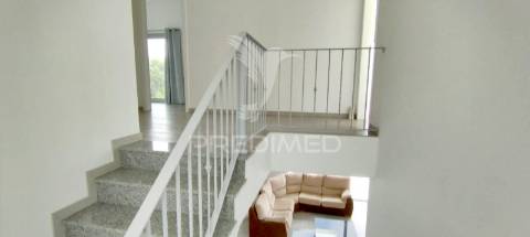 Moradia t3 com piscina calheta