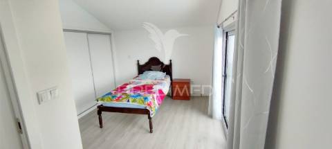 Moradia t3 com piscina calheta