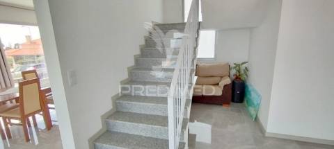 Moradia t3 com piscina calheta