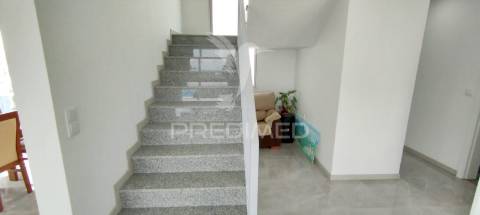Moradia t3 com piscina calheta