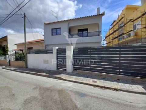 Moradia t5 amora
