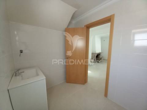 Moradia t5 amora