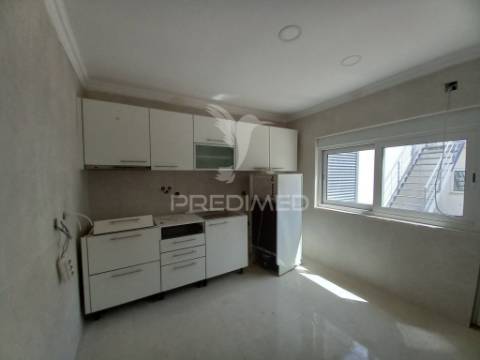 Moradia t5 amora