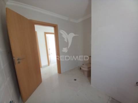 Moradia t5 amora