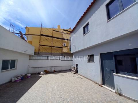Moradia t5 amora