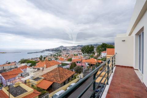 T3 para arrendar no funchal — a poucos minutos do centro com vista incrível!