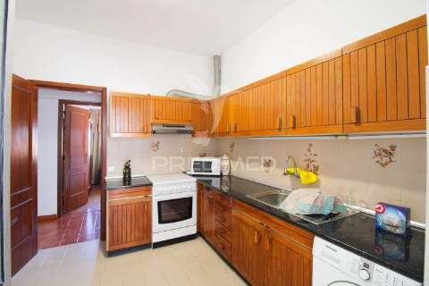 Apartamento t3+1  no chelote, faro