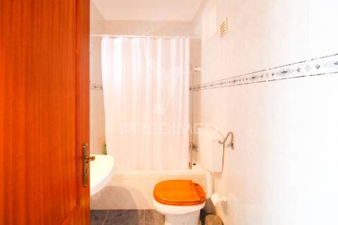 Apartamento t3+1  no chelote, faro