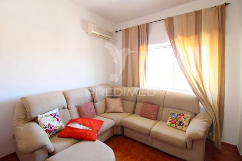 Apartamento t3+1  no chelote, faro
