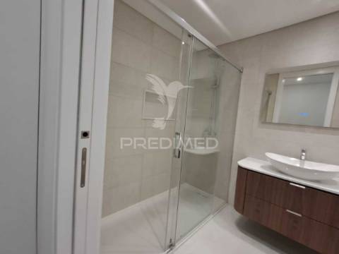 Apartamento t3 + apartamento t2 implex nas varandas do desembargador.
