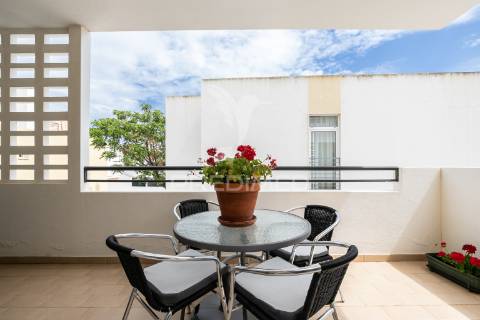 Apartamento t2 em condomínio c/ piscina em cabanas de tavira