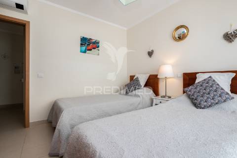 Apartamento t2 em condomínio c/ piscina em cabanas de tavira
