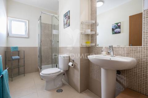 Apartamento t2 em condomínio c/ piscina em cabanas de tavira