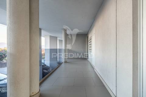 Apartamento t2, seminovo - ferreiros, amares