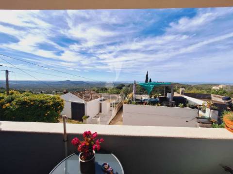 Fantástica moradia na zona do parragil em loulé