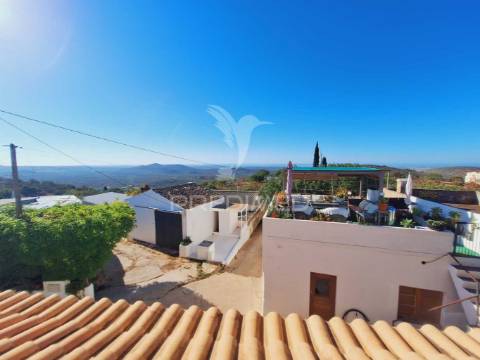 Fantástica moradia na zona do parragil em loulé
