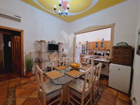 Fantástica moradia na zona do parragil em loulé