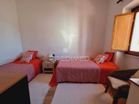 Fantástica moradia na zona do parragil em loulé