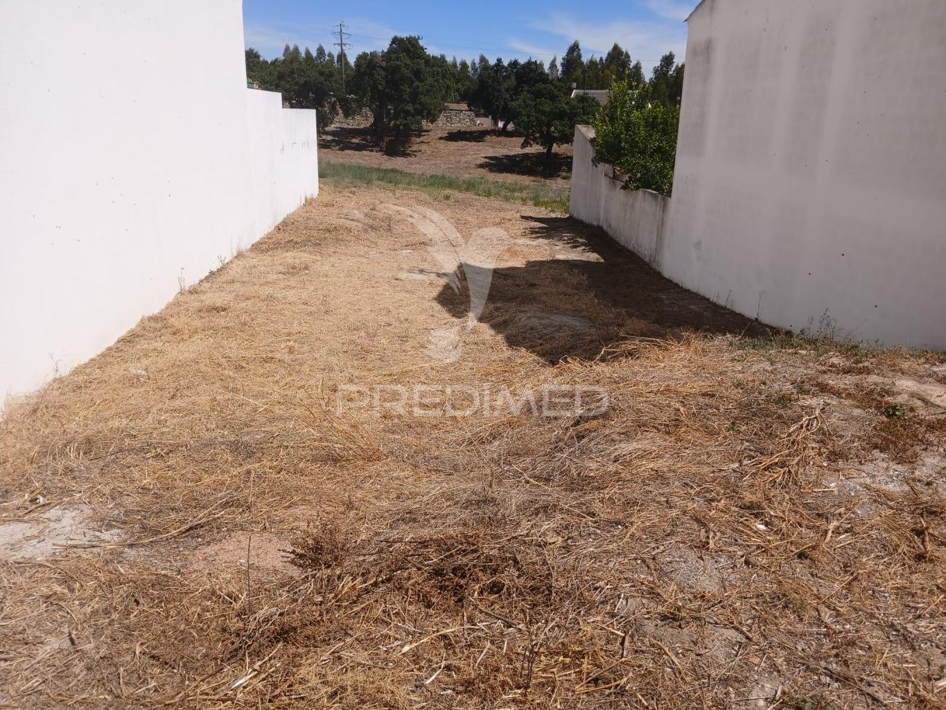 Lote de terreno urbano para moradia de 2 pisos em virtudes- azambuja