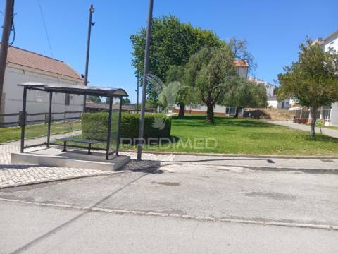 Lote de terreno urbano para moradia de 2 pisos em virtudes- azambuja
