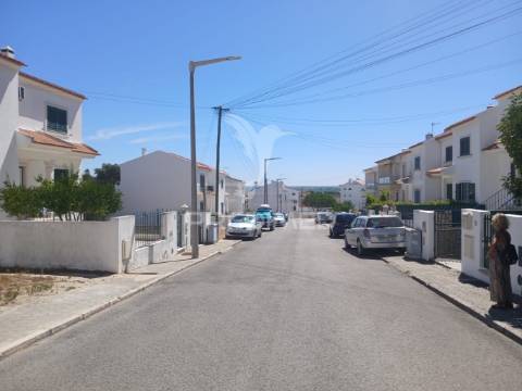 Lote de terreno urbano para moradia de 2 pisos em virtudes- azambuja