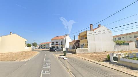 Terreno para construção de moradia com dois andares - montijo