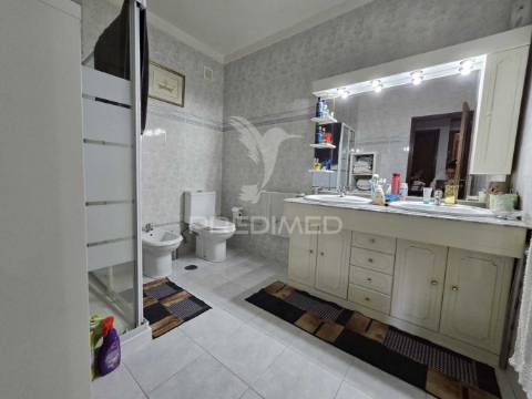 Excelente apartamento t3 com varandas