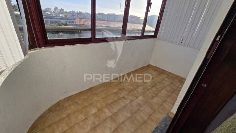 Excelente apartamento t3 com varandas
