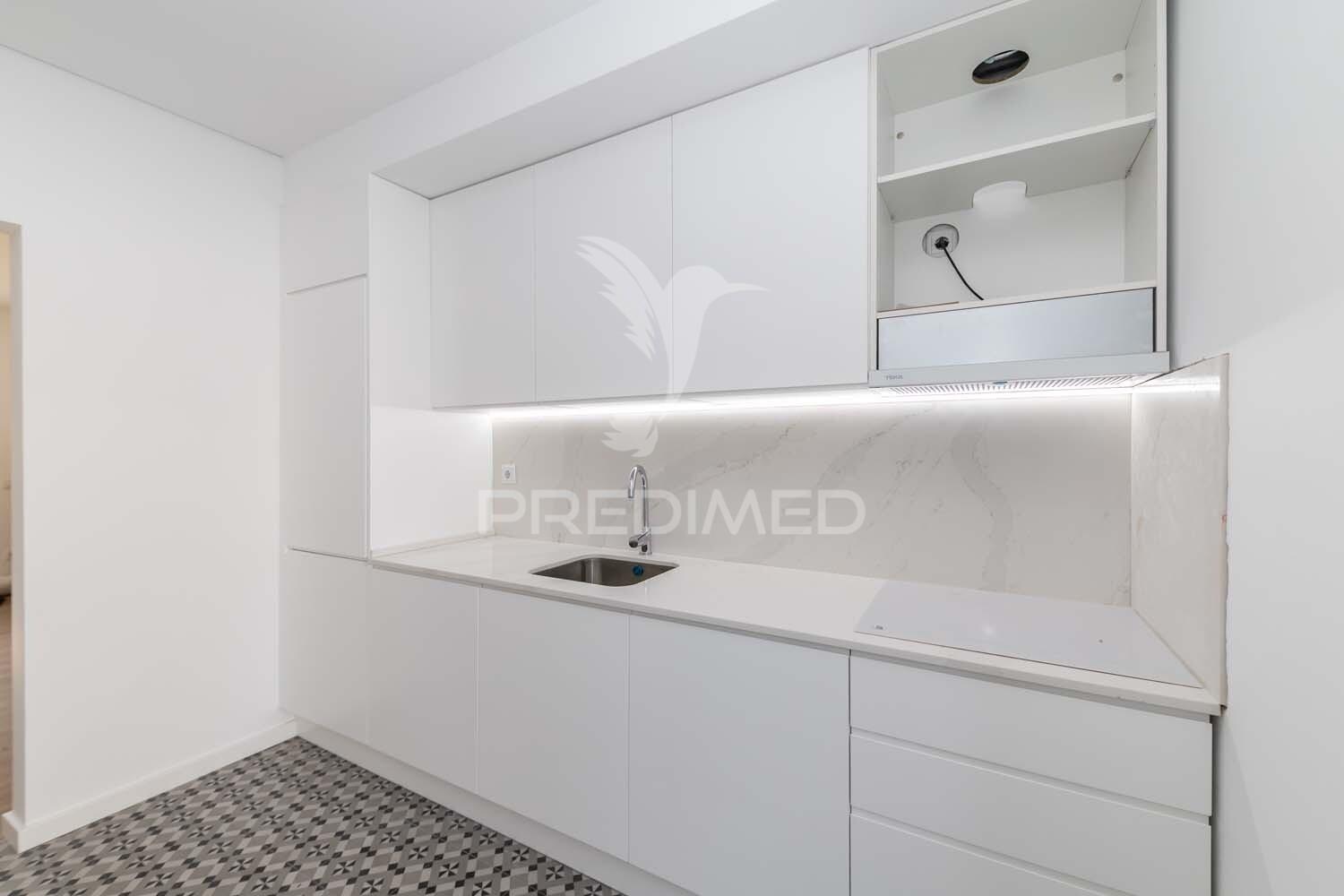 Seixal fantástica moradia t 3 zona residencial com acabamentos modernos