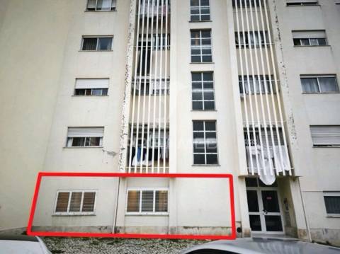 Apartamento t3 loures - lisboa
