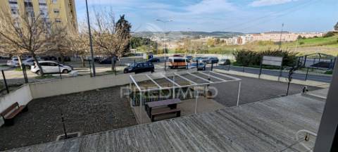 Apartamento t3 loures - lisboa