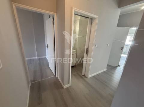 Apartamento t3 loures - lisboa