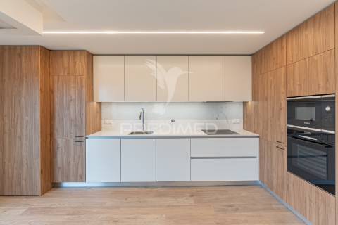 Apartamento t3 novo – candal – v.n de gaia